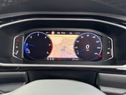 Volkswagen T-Roc R-LINE 2.0 [150] DIESEL TDI MANUAL 29
