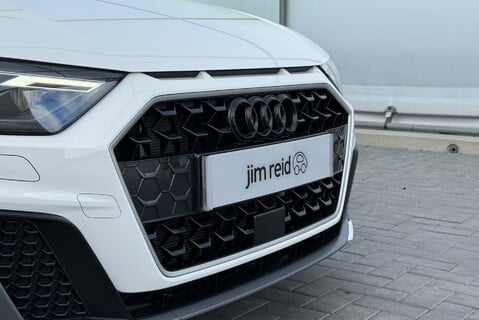 Audi A1 SPORTBACK 1.0 TFSI [113] S LINE 10