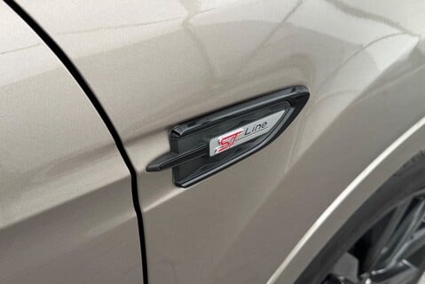 Ford Kuga ST-LINE X 2.0 [180] DIESEL TDCI MANUAL 8