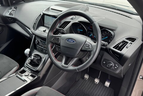 Ford Kuga ST-LINE X 2.0 [180] DIESEL TDCI MANUAL 28