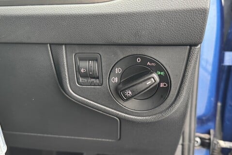 Volkswagen Polo MATCH 1.0 [95] TSI PETROL, MANUAL 24
