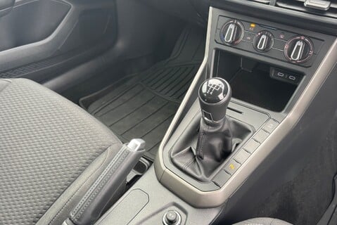 Volkswagen Polo MATCH 1.0 [95] TSI PETROL, MANUAL 30