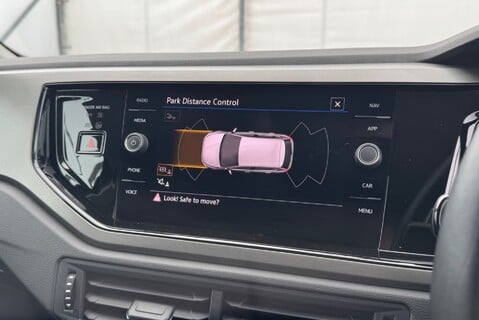 Volkswagen Polo MATCH 1.0 [95] TSI PETROL, MANUAL 32