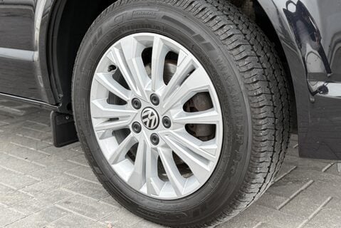 Volkswagen Transporter Shuttle T32 Shuttle 2.0TDi[150] DSG 8