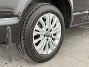 Volkswagen Transporter Shuttle T32 Shuttle 2.0TDi[150] DSG 13