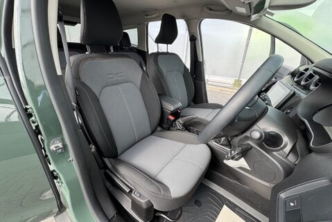 Dacia Duster EXTREME 1.5DCI [115] DIESEL 4x4 MANUAL 9