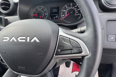 Dacia Duster EXTREME 1.5DCI [115] DIESEL 4x4 MANUAL 29