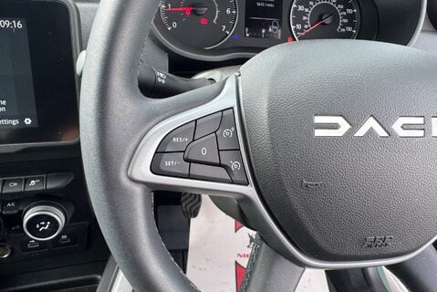 Dacia Duster EXTREME 1.5DCI [115] DIESEL 4x4 MANUAL 30