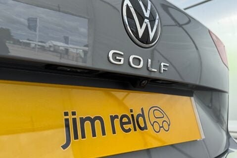 Volkswagen Golf R-LINE 1.5 [150] PETROL TSI MANUAL 18