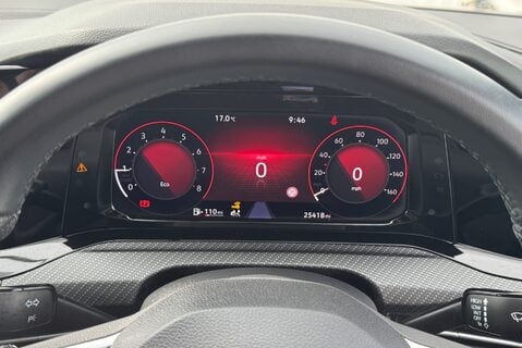 Volkswagen Golf R-LINE 1.5 [150] PETROL TSI MANUAL 28