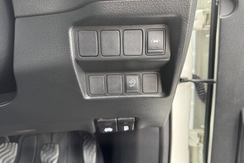 Nissan Qashqai DCI 1.7 [150] DIESEL TEKNA MANUAL 28