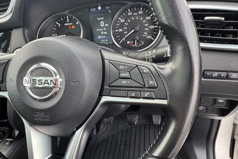 Nissan Qashqai DCI 1.7 [150] DIESEL TEKNA MANUAL 29