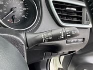 Nissan Qashqai DCI 1.7 [150] DIESEL TEKNA MANUAL 32