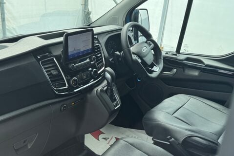 Ford Transit Custom 2.0 [182] DIESEL 320 MSRT COMBI AUTOMATIC 24
