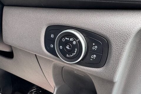 Ford Transit Custom 2.0 [182] DIESEL 320 MSRT COMBI AUTOMATIC 26