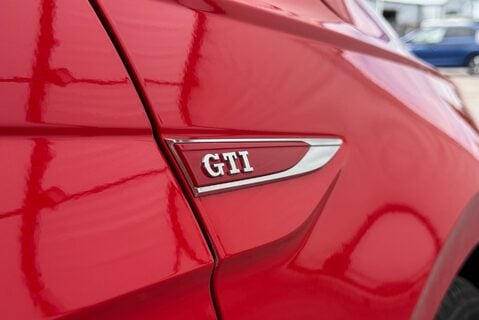 Volkswagen Polo GTI 2.0 [200] TSI PETROL DSG AUTOMATIC 9