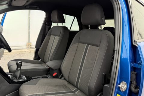 Volkswagen T-Roc BLACK EDITION 1.5TSI [150] EVO 12