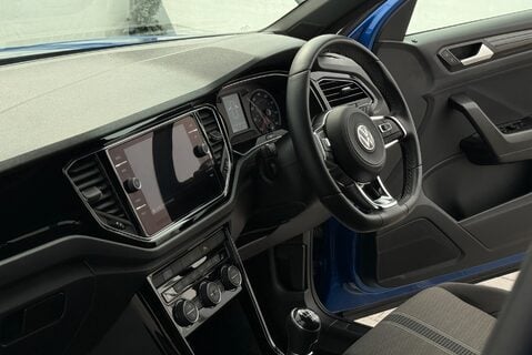 Volkswagen T-Roc BLACK EDITION 1.5TSI [150] EVO 25