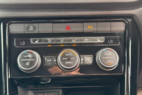 Volkswagen T-Roc BLACK EDITION 1.5TSI [150] EVO 26