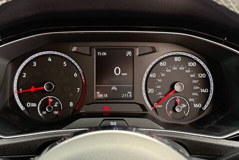 Volkswagen T-Roc BLACK EDITION 1.5TSI [150] EVO 30