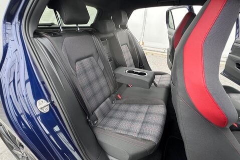 Volkswagen Golf GTI 2.0 TSI PETROL [242] DSG AUTOMATIC 11