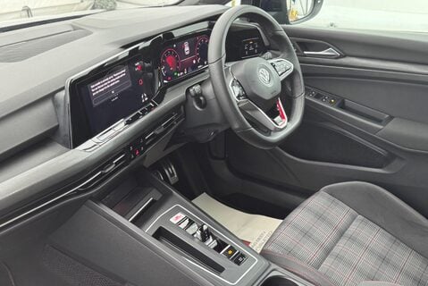 Volkswagen Golf GTI 2.0 TSI PETROL [242] DSG AUTOMATIC 24