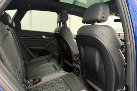 Audi Q5 SQ5 3.0TDI v6 [336] BLACK EDITION QUATTRO 17