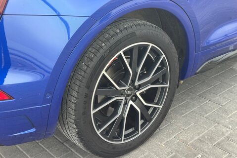 Audi Q5 SQ5 3.0TDI v6 [336] BLACK EDITION QUATTRO 19