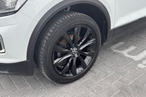 Volkswagen T-Roc TSI 1.5 [150] PETROL EVO BLACK EDITION MANUAL 4