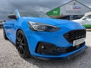 Ford Focus 2.3 [276] PETROL ST EDITION MANUAL 2