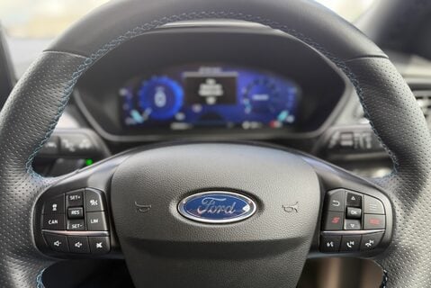 Ford Focus 2.3 [276] PETROL ST EDITION MANUAL 9