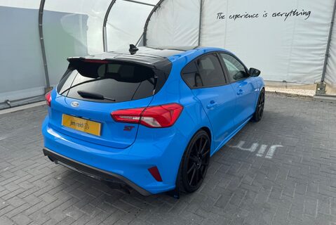 Ford Focus 2.3 [276] PETROL ST EDITION MANUAL 19