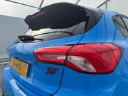 Ford Focus 2.3 [276] PETROL ST EDITION MANUAL 23
