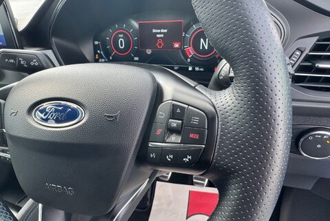 Ford Focus 2.3 [276] PETROL ST EDITION MANUAL 30