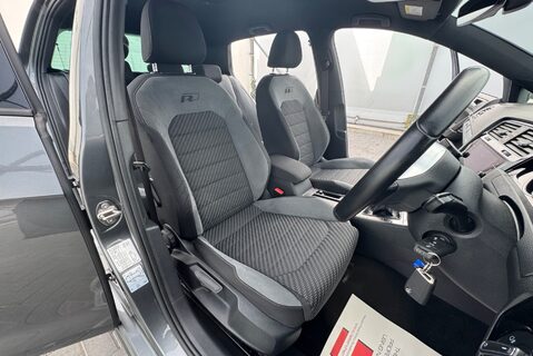 Volkswagen Golf R-LINE 2.0 [150] TDI DIESEL MANUAL 8