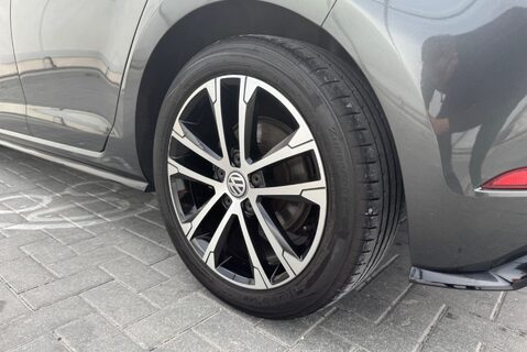 Volkswagen Golf R-LINE 2.0 [150] TDI DIESEL MANUAL 17