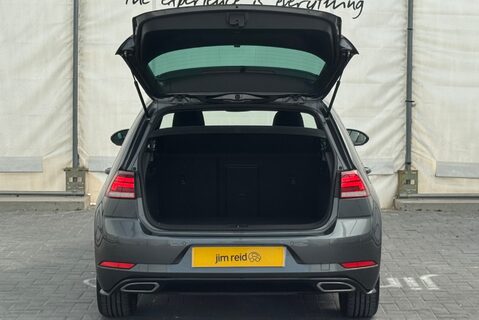 Volkswagen Golf R-LINE 2.0 [150] TDI DIESEL MANUAL 19