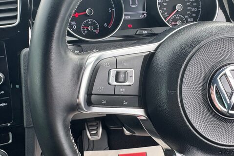Volkswagen Golf R-LINE 2.0 [150] TDI DIESEL MANUAL 26