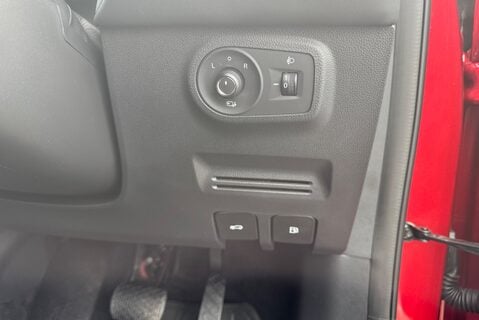 MG ZS EXCLUSIVE T-GDI 1.0 [110] PETROL AUTOMATIC 26