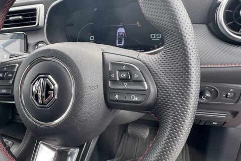 MG ZS EXCLUSIVE T-GDI 1.0 [110] PETROL AUTOMATIC 27