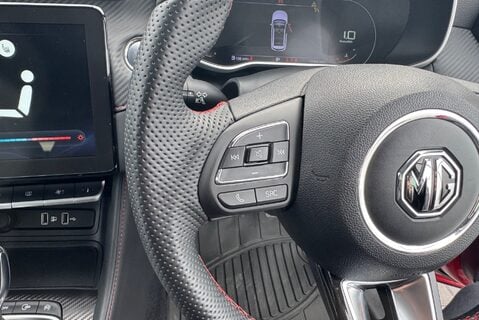 MG ZS EXCLUSIVE T-GDI 1.0 [110] PETROL AUTOMATIC 28