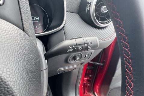 MG ZS EXCLUSIVE T-GDI 1.0 [110] PETROL AUTOMATIC 30