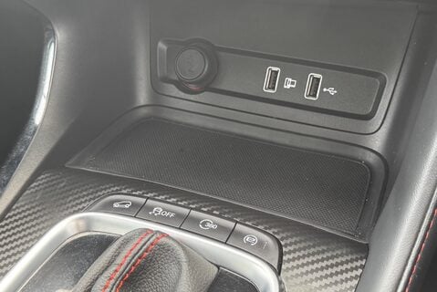 MG ZS EXCLUSIVE T-GDI 1.0 [110] PETROL AUTOMATIC 34
