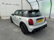 Mini Hatch COOPER SPORT 1.5 ]135] PETROL MANUAL 17
