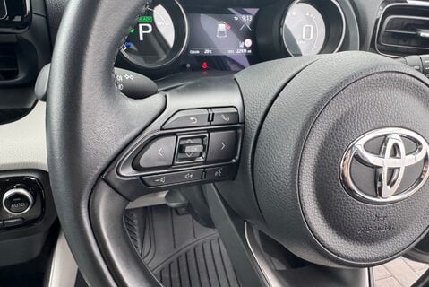 Toyota Yaris EXCEL 1.5 [115] PETROL/HYBRID FHEV AUTOMATIC 28