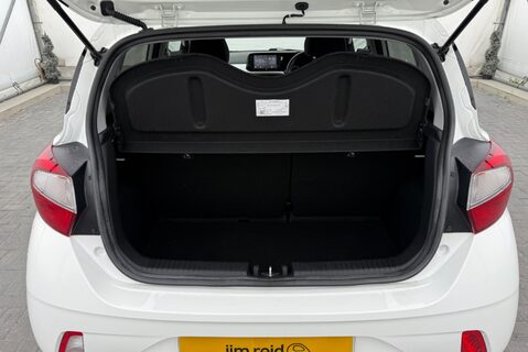 Hyundai i10 MPI 1.0 [66] PETROL PREMIUM MANUAL 17