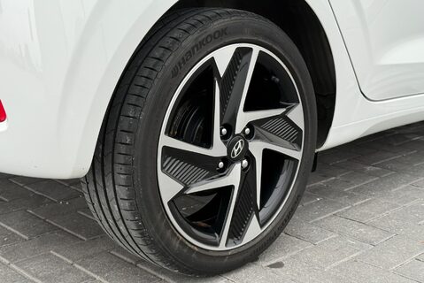 Hyundai i10 MPI 1.0 [66] PETROL PREMIUM MANUAL 16