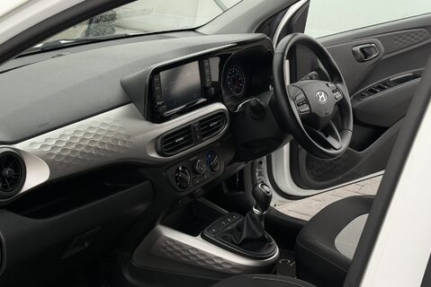 Hyundai i10 MPI 1.0 [66] PETROL PREMIUM MANUAL 22