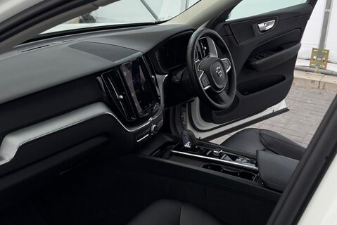 Volvo XC60 RECHARGE T6 INSCRIPTION EXPRESSION AWD 24