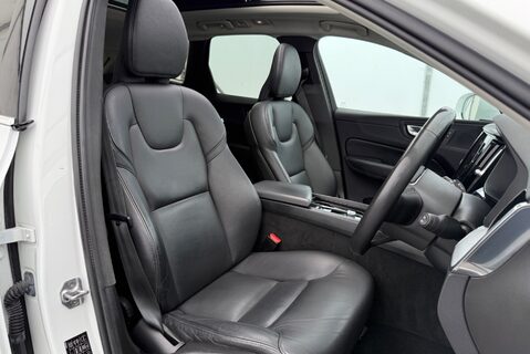 Volvo XC60 RECHARGE T6 INSCRIPTION EXPRESSION AWD 11